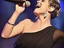 Sängerin Jeannine Rossi. (Bild öffnet sich in einem neuen Fenster)