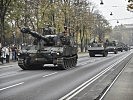Die Panzerhaubitze M-109 A5Ö am Weg zum Burgtheater. (Bild öffnet sich in einem neuen Fenster)