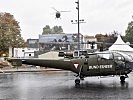 Eine "Alouette" III-Maschine im Anflug auf das Dach des Pressezentrums. (Bild öffnet sich in einem neuen Fenster)