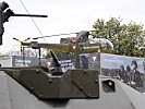 Ein "Alouette" III-Hubschrauber ist am Dach des Pressezentrums "geparkt". (Bild öffnet sich in einem neuen Fenster)