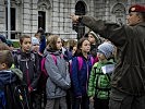 35 Informationsoffiziere begleiteten die Schülerinnen und Schüler in Wien. (Bild öffnet sich in einem neuen Fenster)