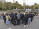 Begehrt: der Kampfpanzer "Leopard" 2A4 beim Burgtheater. (Bild öffnet sich in einem neuen Fenster)