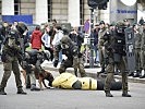 Die Soldaten der Militärstreife bei der Vorführung am Heldenplatz. (Bild öffnet sich in einem neuen Fenster)