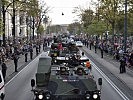 Die Panzerkolonne fuhr über die Ringstraße zum Arsenal. (Bild öffnet sich in einem neuen Fenster)