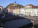 Der Grazer Hauptplatz bei der feierlichen Angelobung. (Bild öffnet sich in einem neuen Fenster)