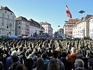 Tausende Besucher waren bei der Angelobung anwesend. (Bild öffnet sich in einem neuen Fenster)