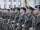 Die Soldaten angetreten am Grazer Hauptplatz. (Bild öffnet sich in einem neuen Fenster)