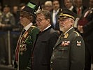 v.l. Schützenkommandant Major Tiefenthaler, LH Platter, Generalmajor Bauer. (Bild öffnet sich in einem neuen Fenster)