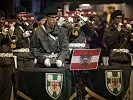 Die Militärmusik Tirol am Innsbrucker Landhausplatz. (Bild öffnet sich in einem neuen Fenster)