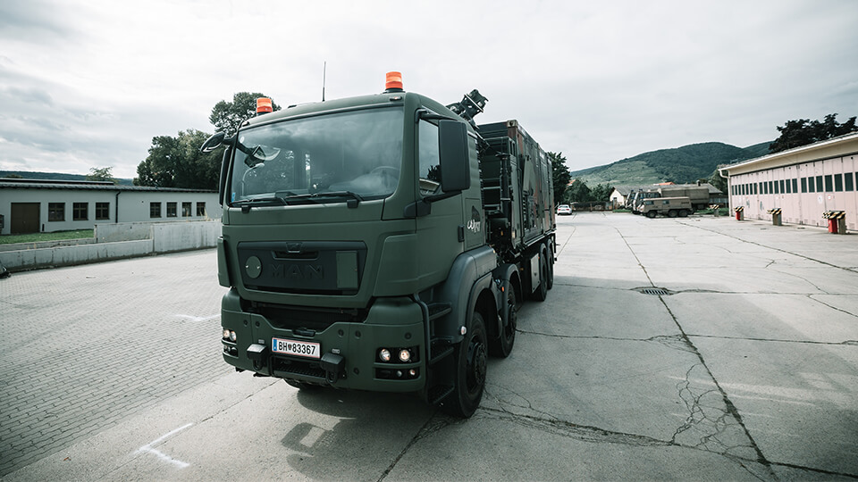 Galerie Bevölkerungsschutz: Fahrzeug Mammut aus der Frontalansicht